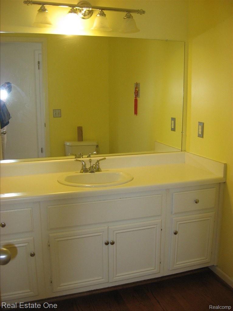 3151 Salem Drive Rochester, MI 48306 - Photo 19 of 19 Powder RM