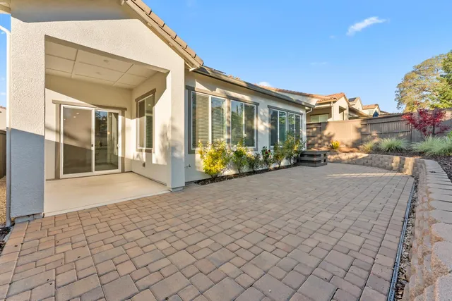 a view of livingroom with natural light