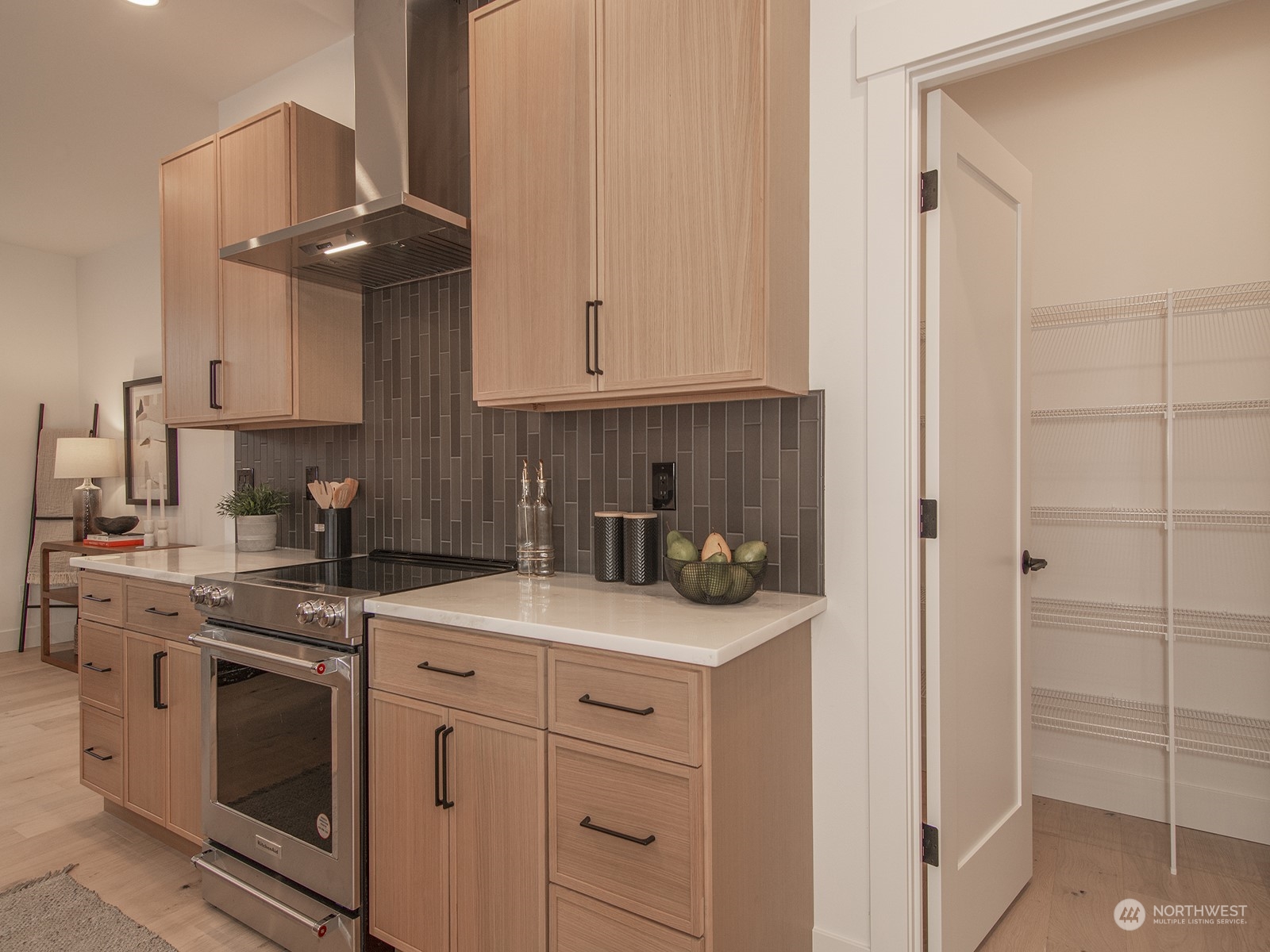 3741 Southwest 98th Street Seattle, WA 98126 - Photo 13 of 35 Gallery Image 13