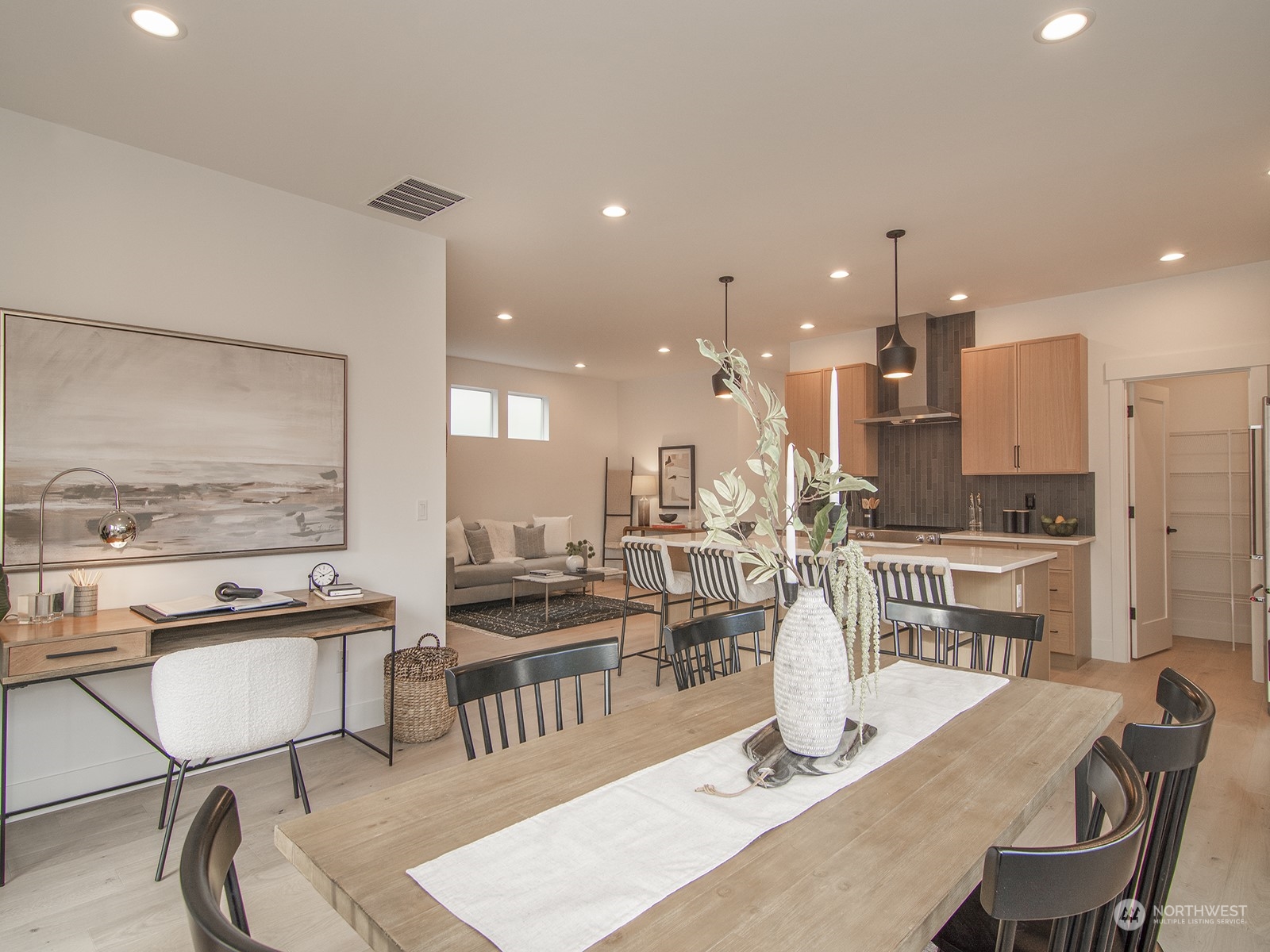 3741 Southwest 98th Street Seattle, WA 98126 - Photo 15 of 35 Gallery Image 15