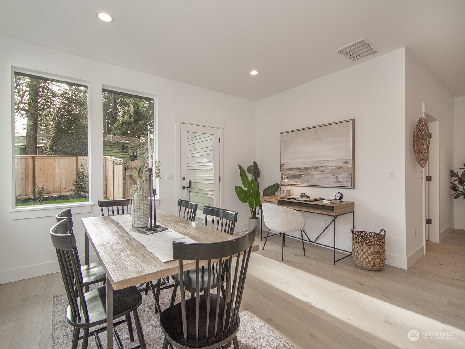 3741 Southwest 98th Street Seattle, WA 98126 - Photo 17 of 35 Gallery Image 17