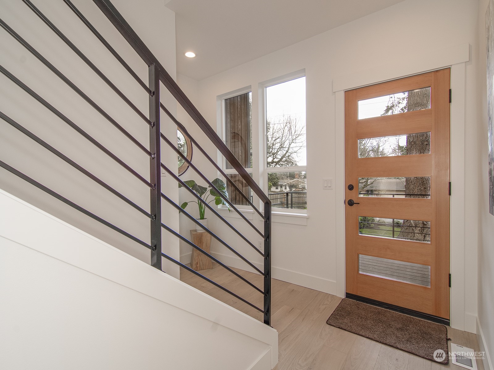 3741 Southwest 98th Street Seattle, WA 98126 - Photo 3 of 35 Gallery Image 3