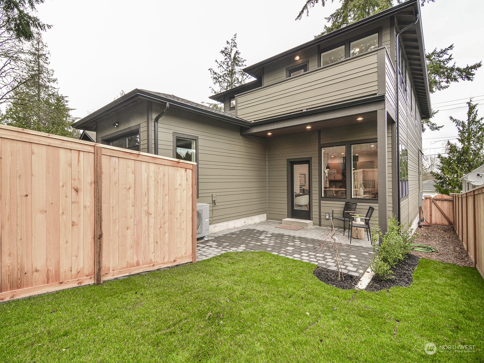 3741 Southwest 98th Street Seattle, WA 98126 - Photo 33 of 35 Gallery Image 33