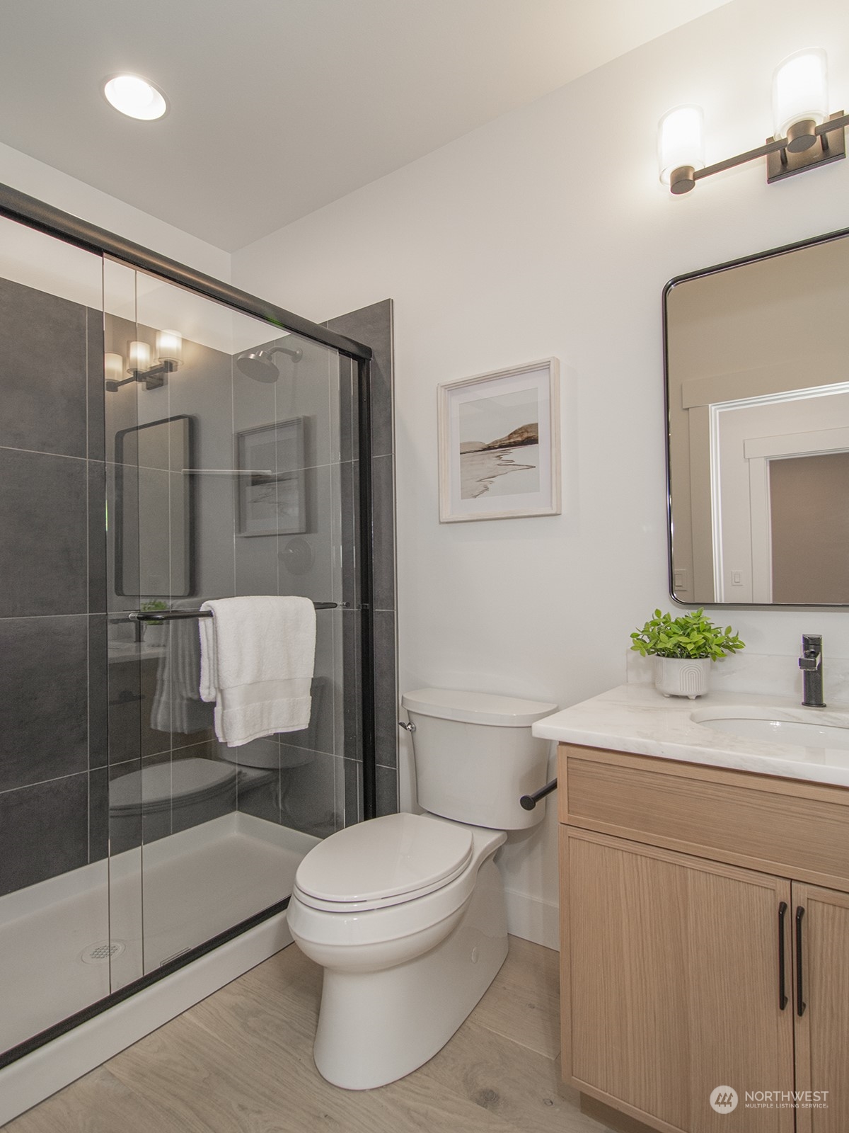 3741 Southwest 98th Street Seattle, WA 98126 - Photo 6 of 35 Gallery Image 6