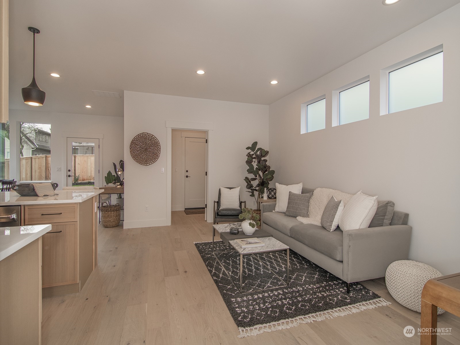 3741 Southwest 98th Street Seattle, WA 98126 - Photo 7 of 35 Gallery Image 7