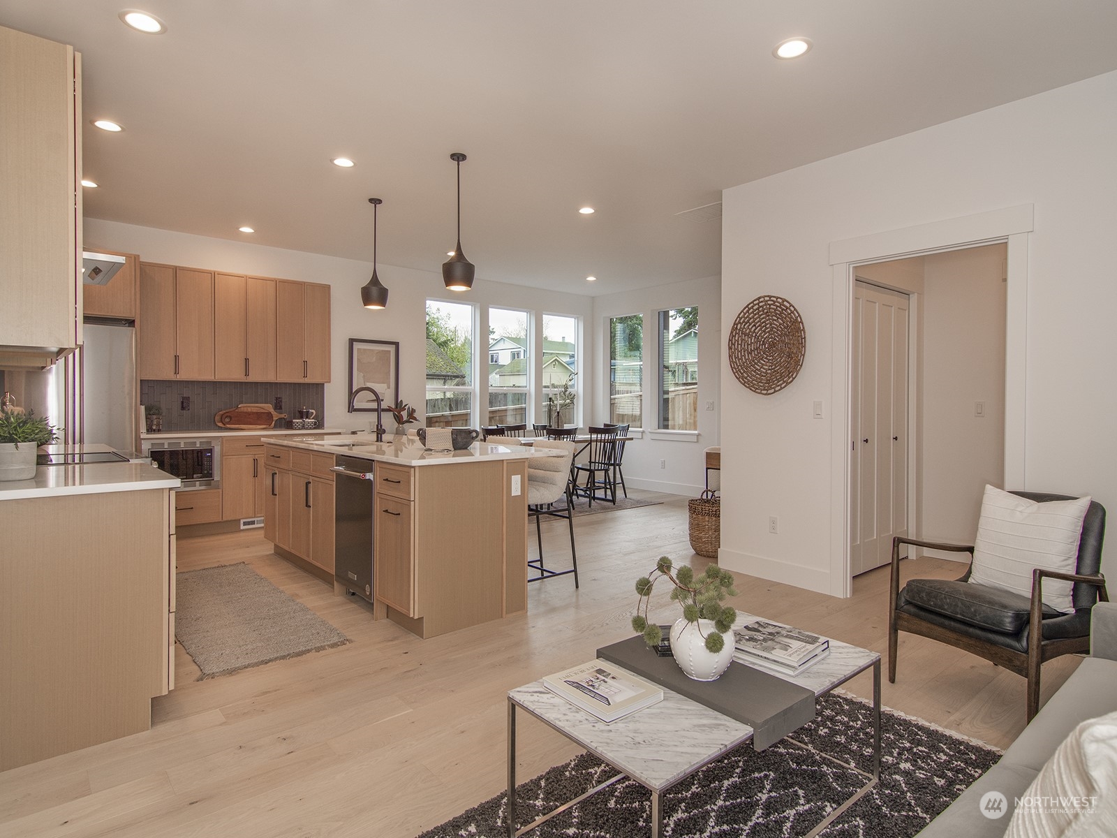 3741 Southwest 98th Street Seattle, WA 98126 - Photo 8 of 35 Gallery Image 8