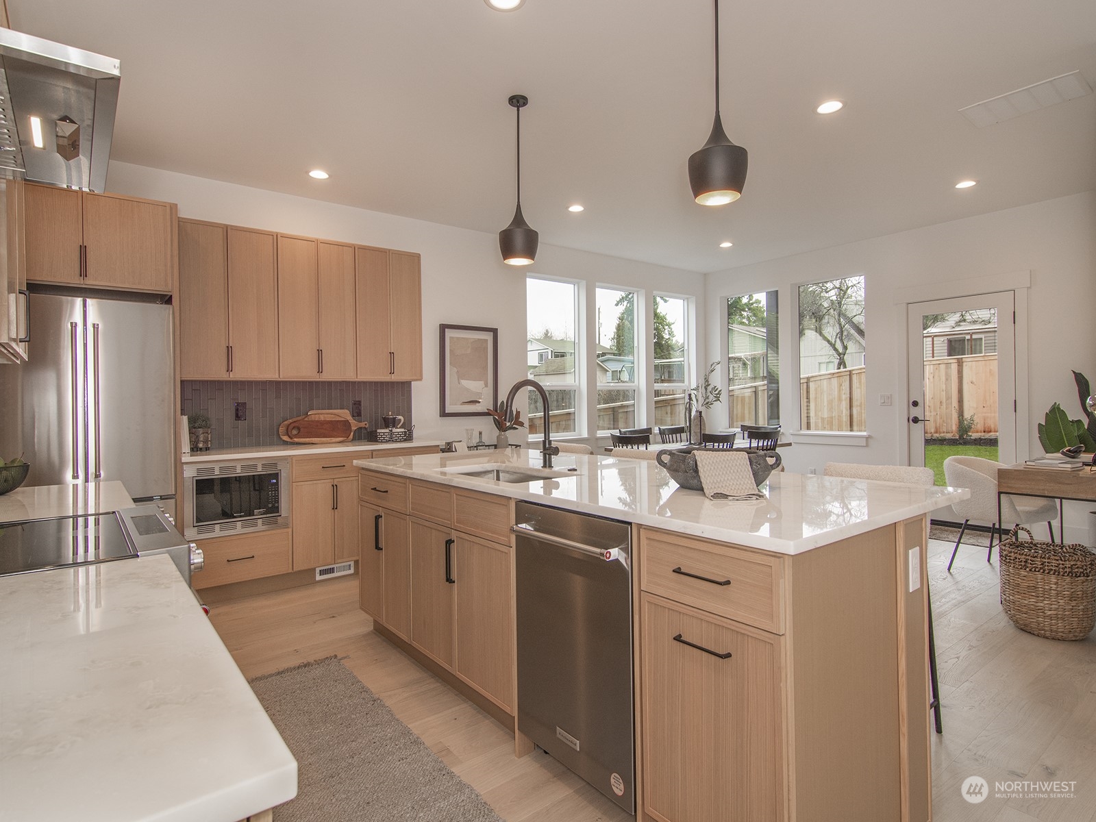 3741 Southwest 98th Street Seattle, WA 98126 - Photo 10 of 35 Gallery Image 10