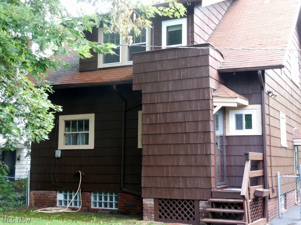 864 Roanoke Road Cleveland Heights, OH 44121 - Photo 23 of 25