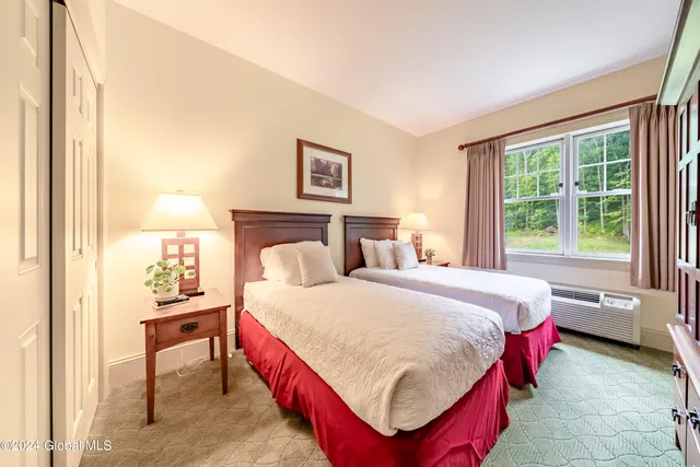 $249,900 | 62 Liftside Drive, Unit 433, Hunter, NY 12442