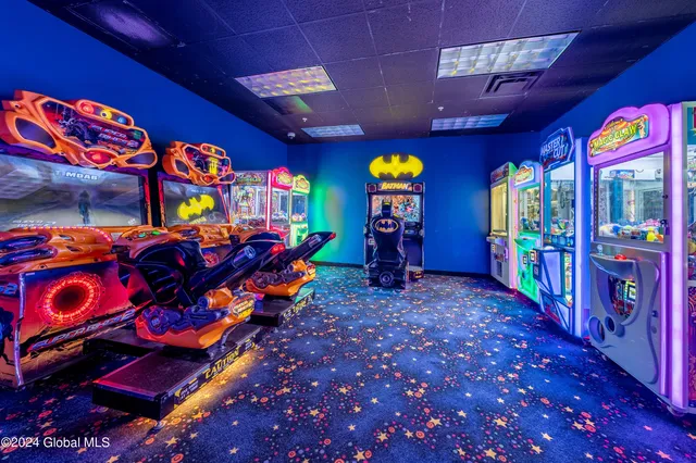 $249,900 | 62 Liftside Drive, Unit 433, Hunter, NY 12442