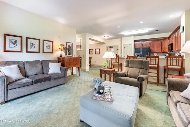 $249,900 | 62 Liftside Drive, Unit 433, Hunter, NY 12442