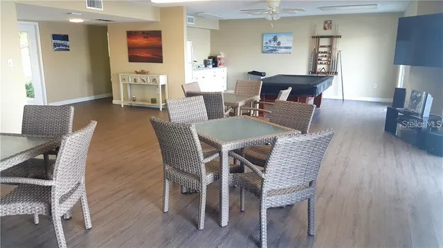 $2,200 | 464 North Paula Drive, Unit 323, Dunedin, FL 34698