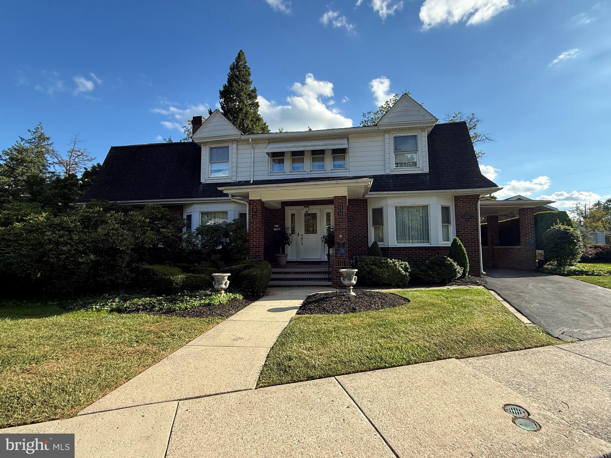 24 Upland Road Reading, PA 19609 - Photo 2 of 18 Gallery Image 2