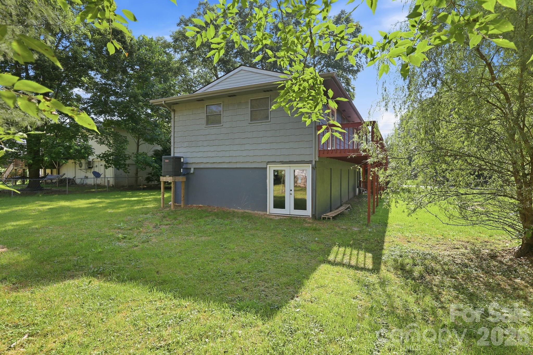 65 Spencer Street Clyde, NC 28721 - Photo 33 of 34
