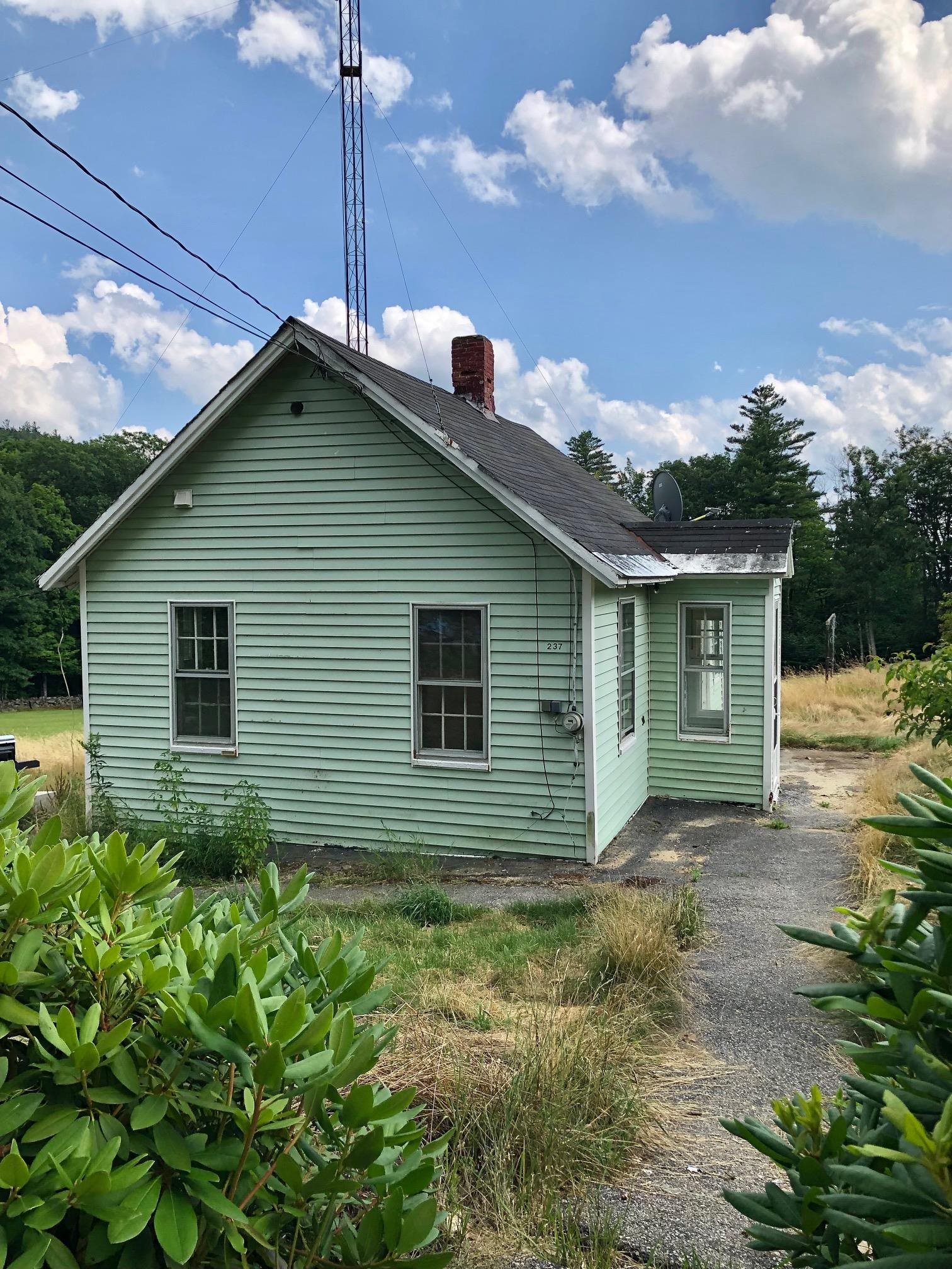 237 Maplewold Road Weare, NH 03281 - Photo 2 of 3