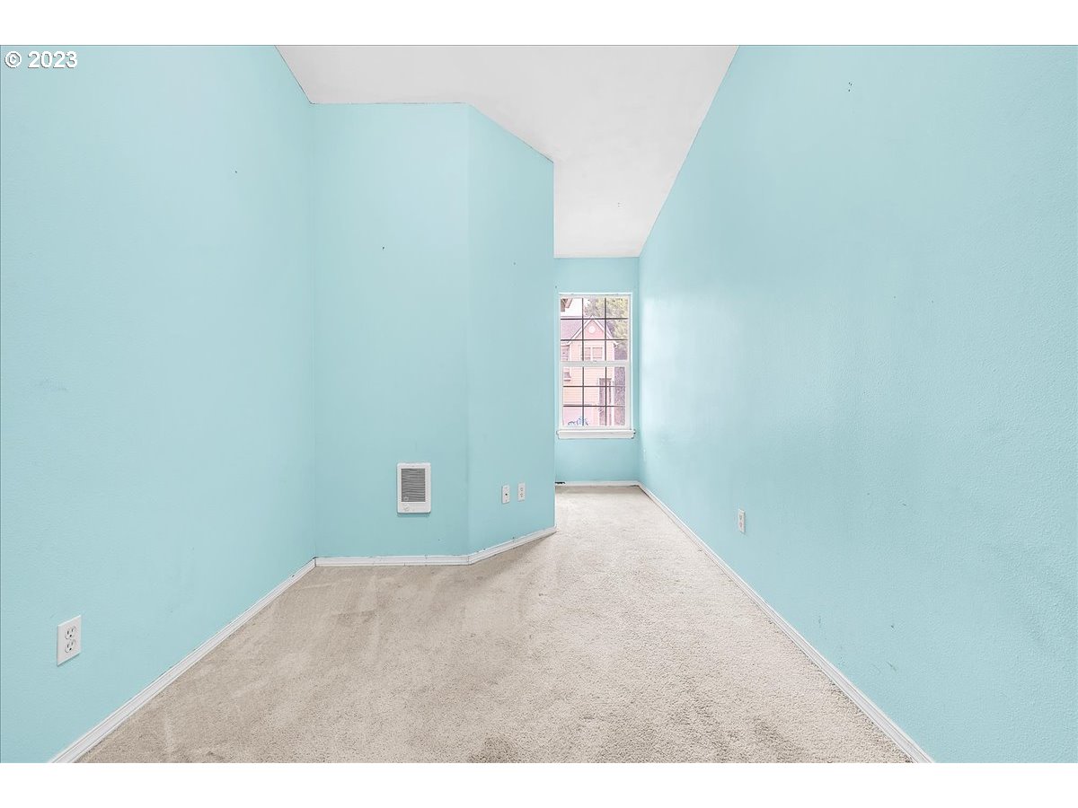 34970 Burt Road St. Helens, OR 97051 - Photo 19 of 33 a view of an empty room