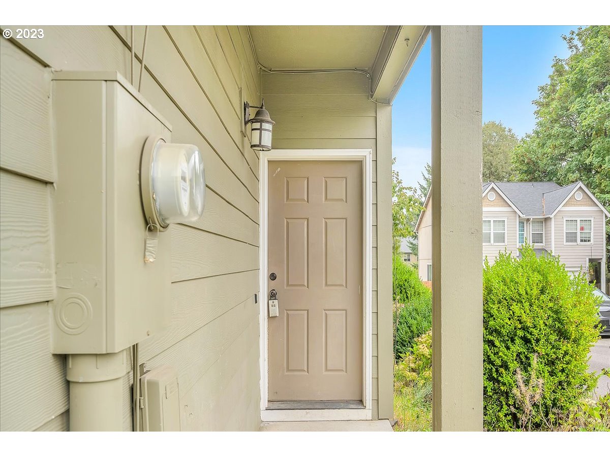34970 Burt Road St. Helens, OR 97051 - Photo 4 of 33 a view of a door and front view of a house