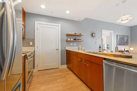 $599,000 | 585 Ninth Street, Unit 443, Oakland, CA 94607