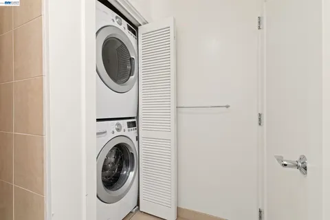 $599,000 | 585 Ninth Street, Unit 443, Oakland, CA 94607