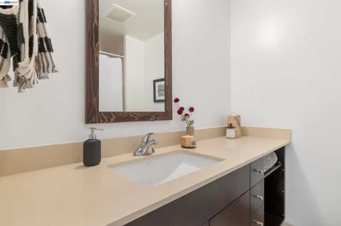 $599,000 | 585 Ninth Street, Unit 443, Oakland, CA 94607