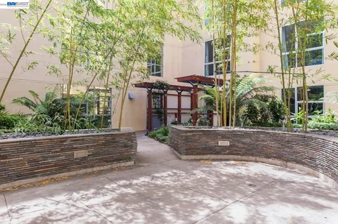 $599,000 | 585 Ninth Street, Unit 443, Oakland, CA 94607