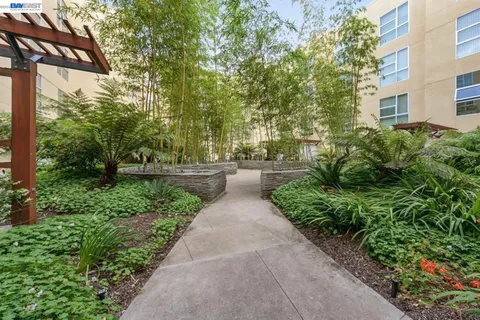 $599,000 | 585 Ninth Street, Unit 443, Oakland, CA 94607