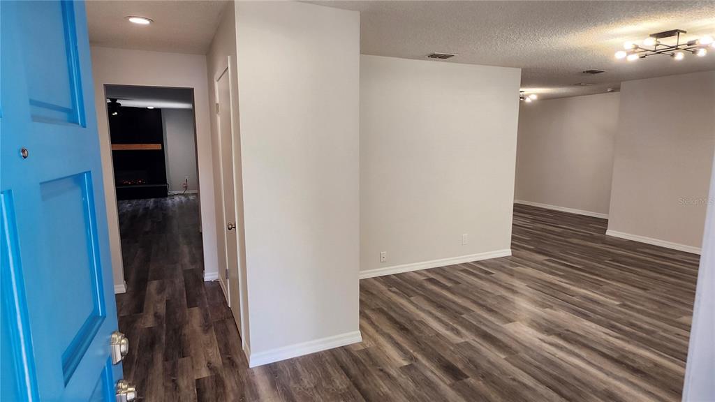 8531 Port Said Street Orlando, FL 32817 - Photo 4 of 30