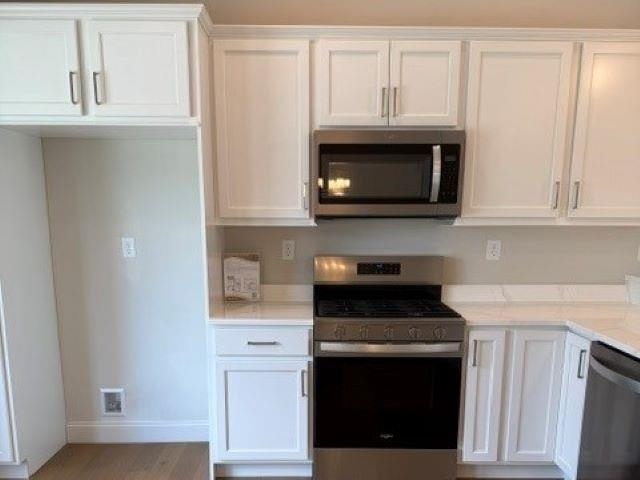54 B Sunset Ridge Road, Unit 54B Epping, NH 03042 - Photo 3 of 32
