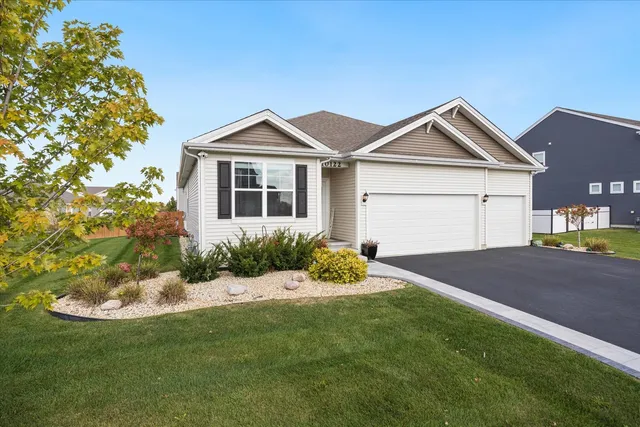 $506,900 | 10122 Jonamac Avenue, Huntley, IL 60142
