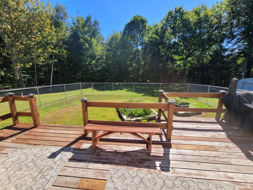 551 Hanson Road South China, ME 04358 - Photo 8 of 22 Fenced in area