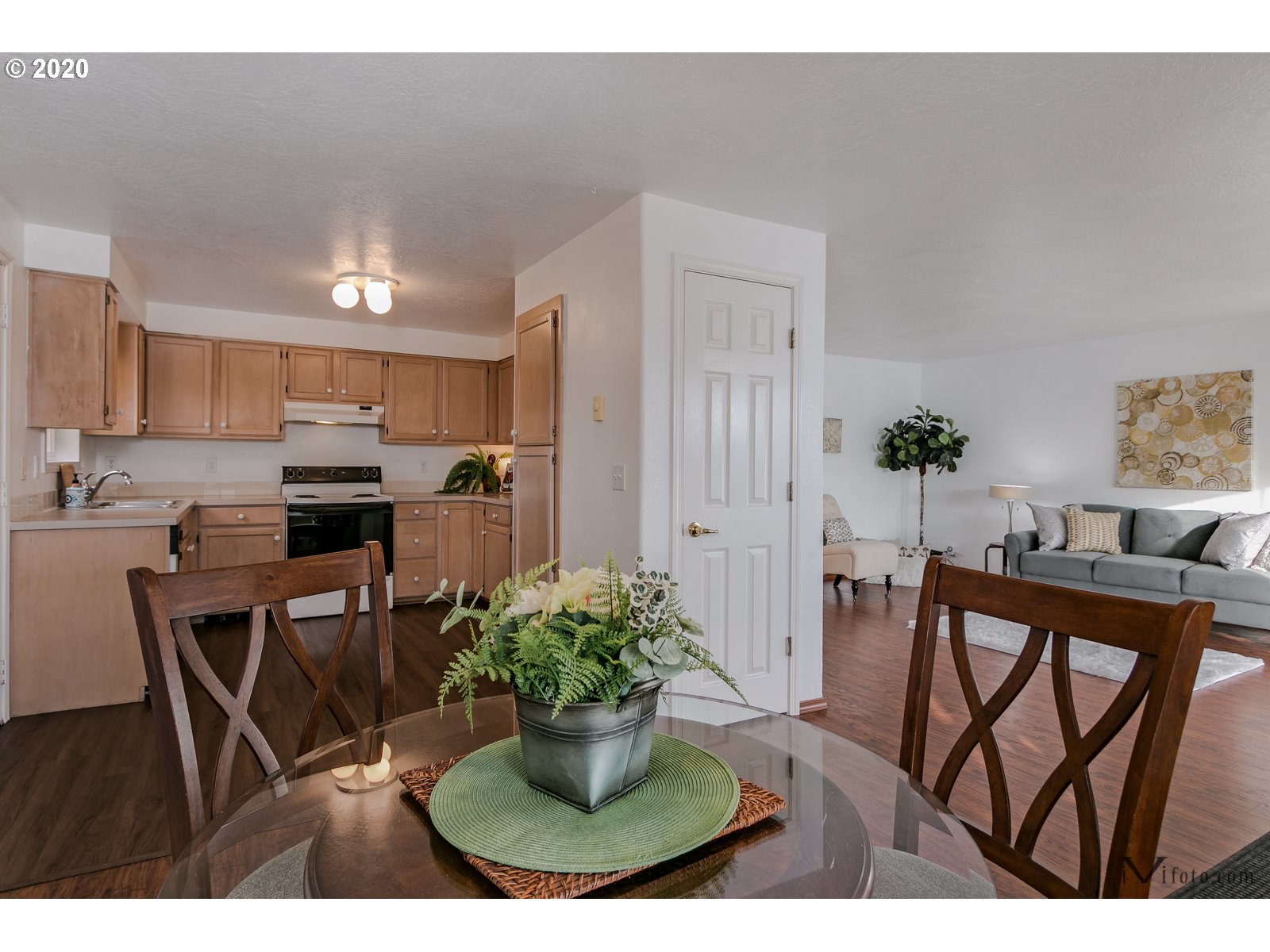 547 35th Street Springfield, OR 97478 - Photo 12 of 27