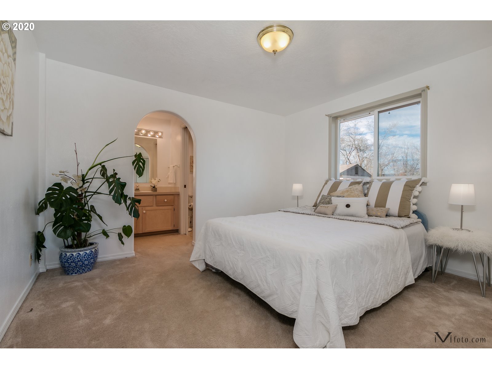 547 35th Street Springfield, OR 97478 - Photo 13 of 27