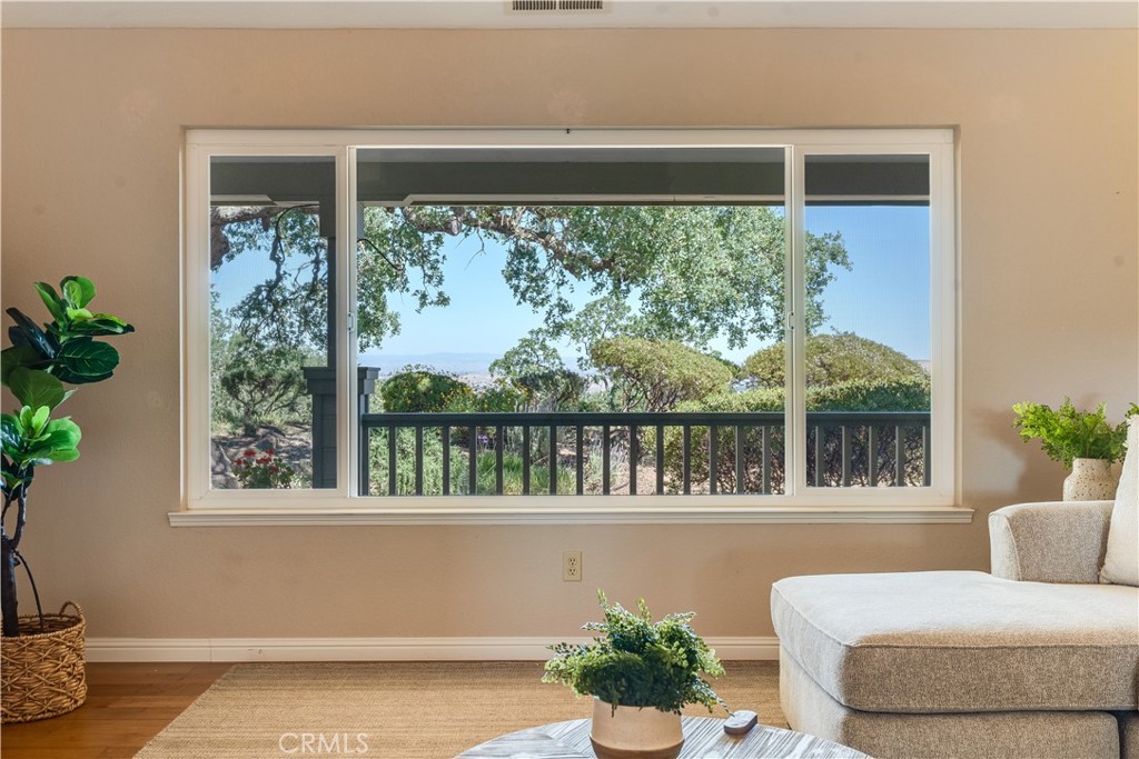 12405 Santa Ana Road Atascadero, CA 93422 - Photo 16 of 74