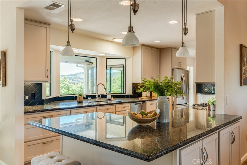 12405 Santa Ana Road Atascadero, CA 93422 - Photo 20 of 74