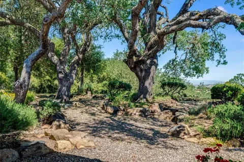 $1,295,000 | 12405 Santa Ana Road, Atascadero, CA 93422