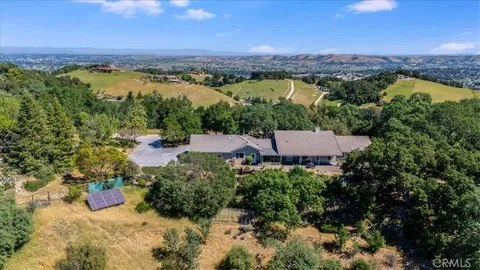 $1,295,000 | 12405 Santa Ana Road, Atascadero, CA 93422