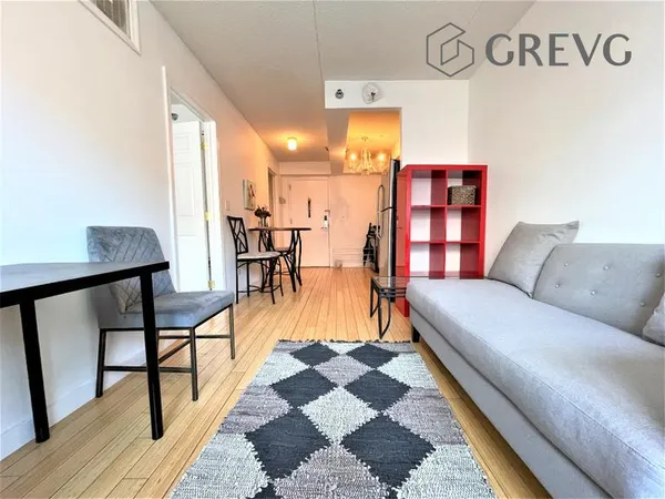 $3,200 | 516 West 47th Street, Unit S6J | Hell's Kitchen
