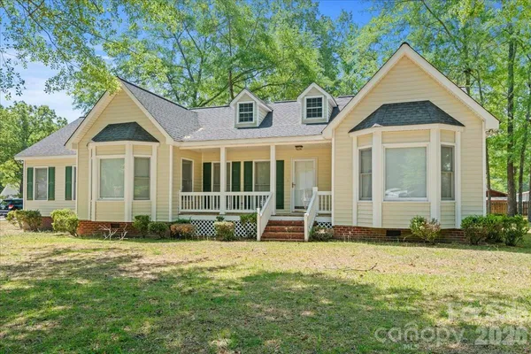 $259,000 | 570 Coach Road, Cheraw, SC 29520