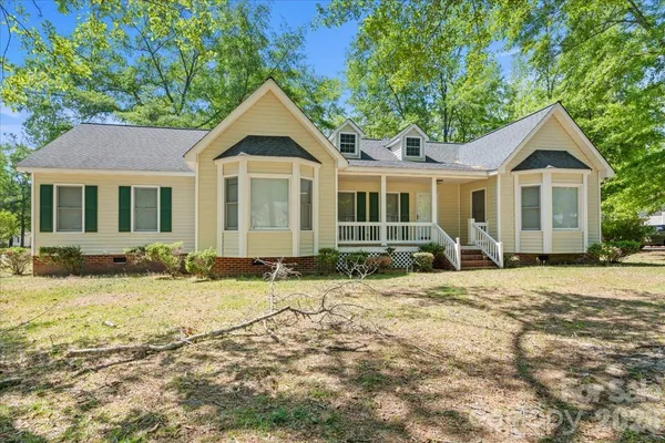 $259,000 | 570 Coach Road, Cheraw, SC 29520