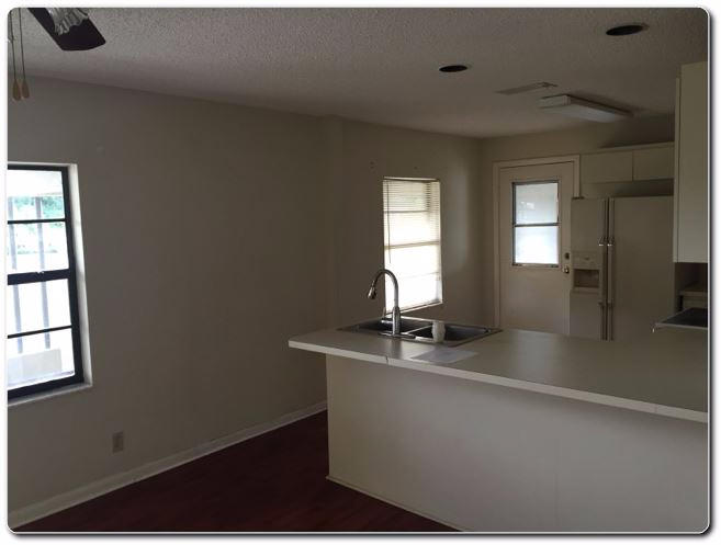 3089 Meadow Road Palm Springs, FL 33406 - Photo 4 of 14 1_kitchen_2