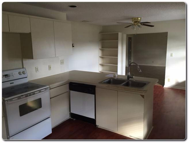 3089 Meadow Road Palm Springs, FL 33406 - Photo 5 of 14 1_kitchen_4