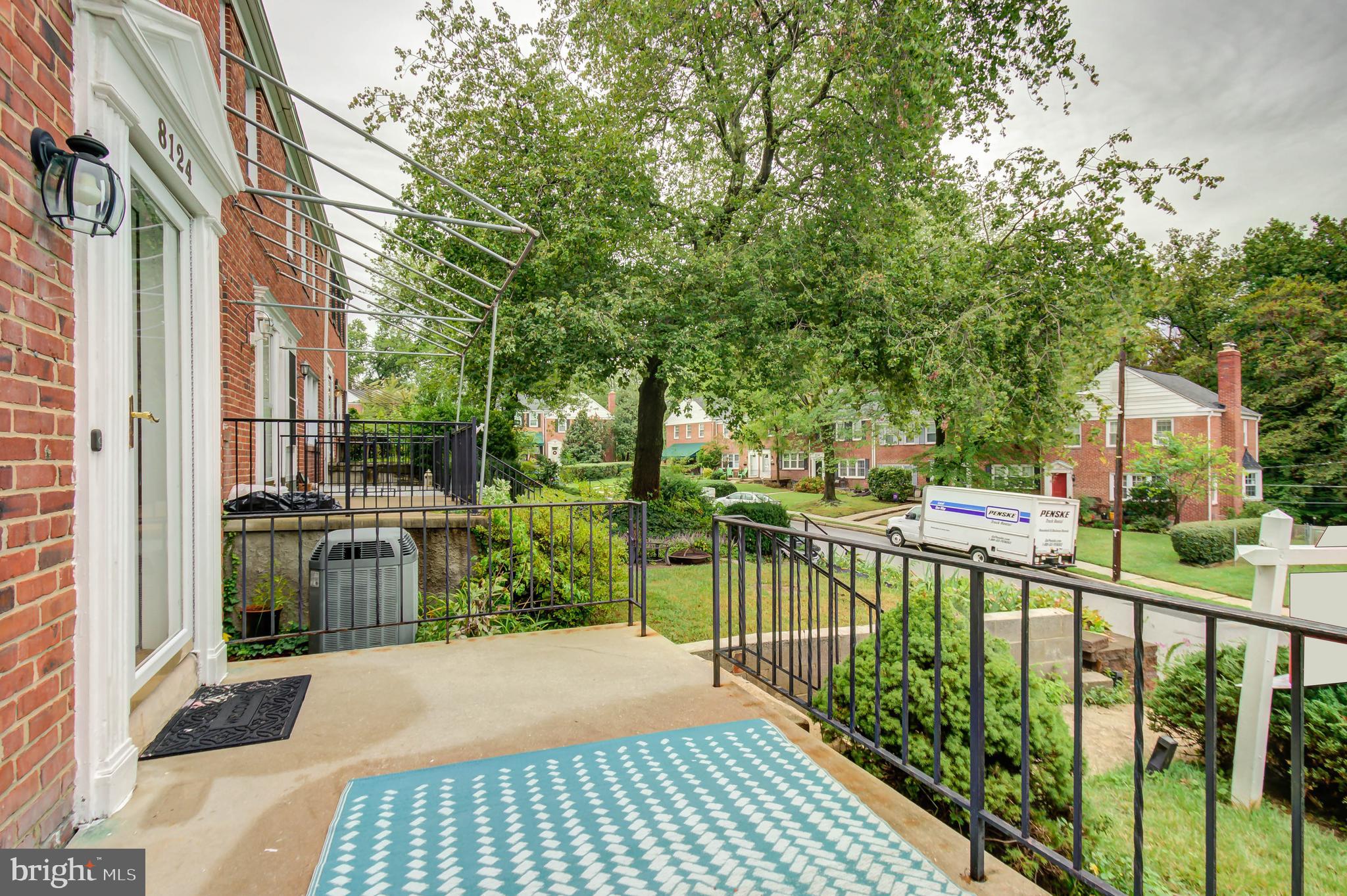 8124 Clyde Bank Road Towson, MD 21286 - Photo 5 of 40 Gallery Image 5