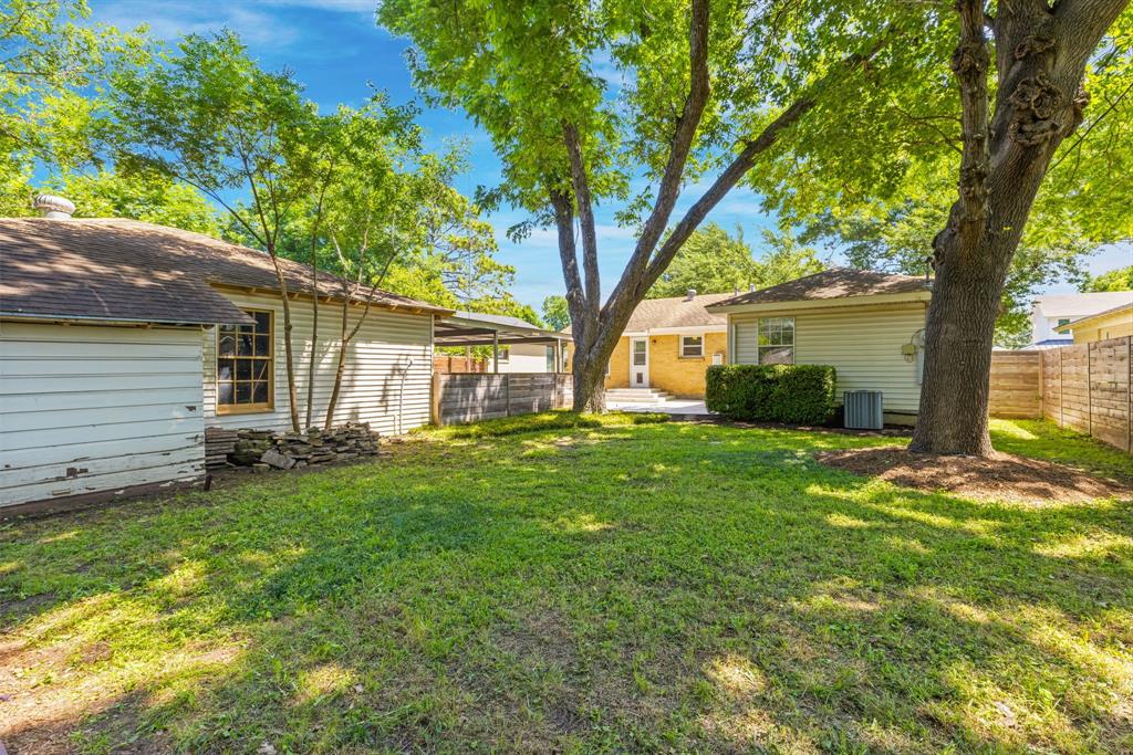 563 Hambrick Road Dallas, TX 75218 - Photo 31 of 36