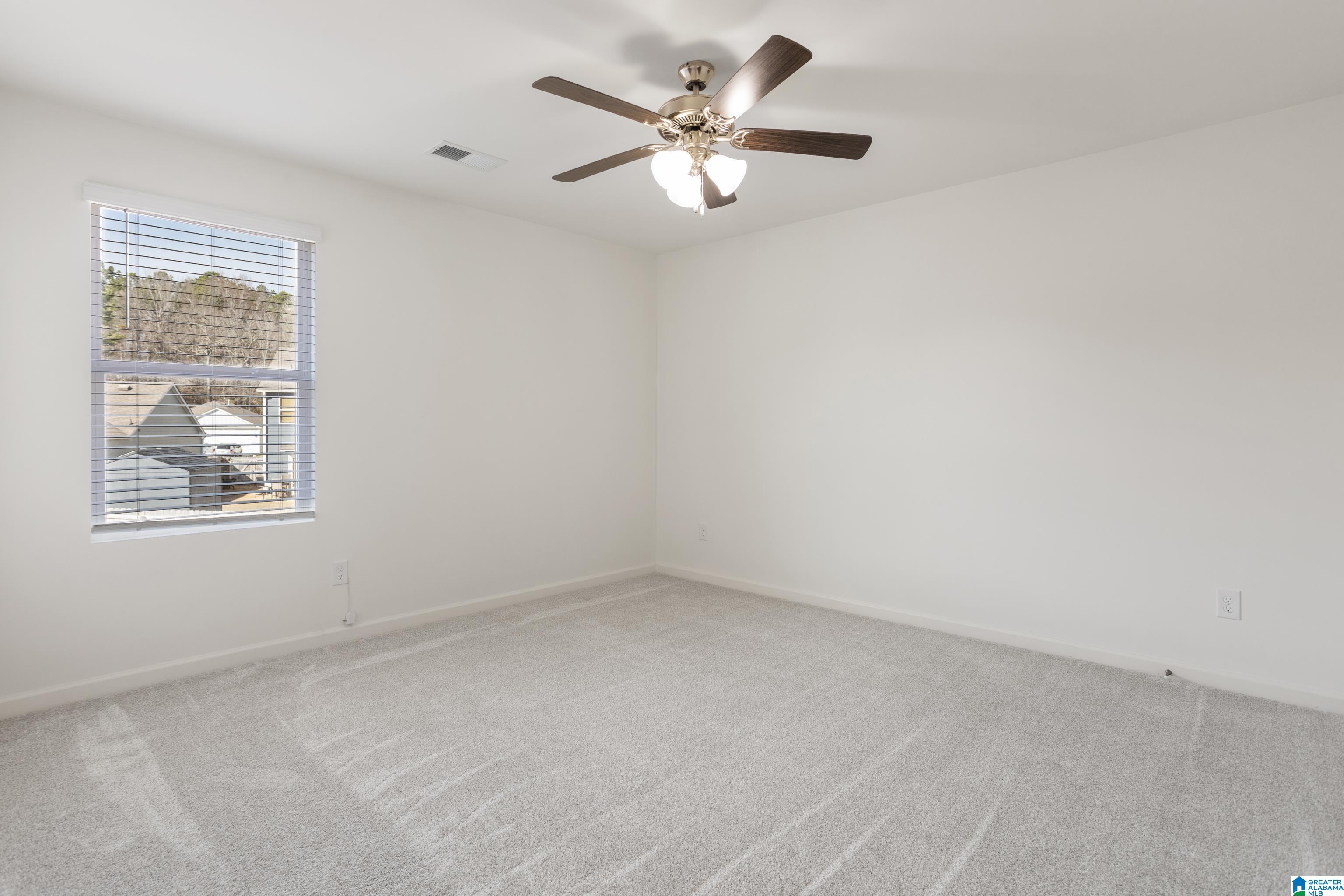 859 Valley Circle Leeds, AL 35094 - Photo 15 of 37