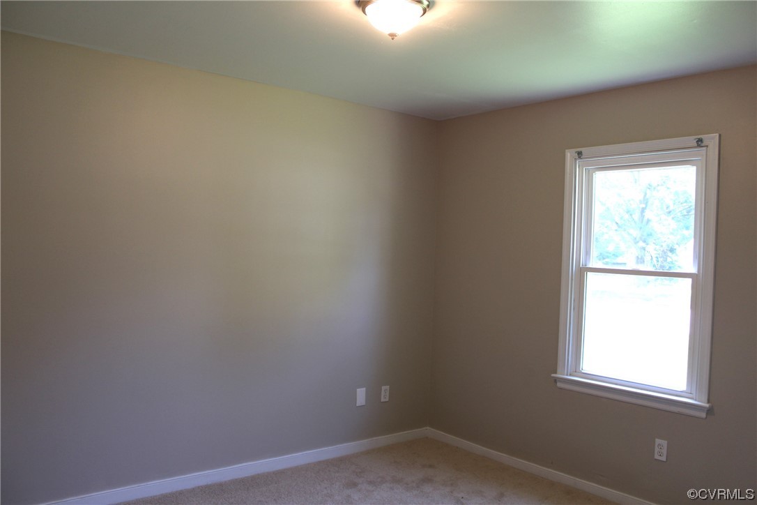 104 East Huntsman Road Sandston, VA 23150 - Photo 8 of 12 Gallery Image 8