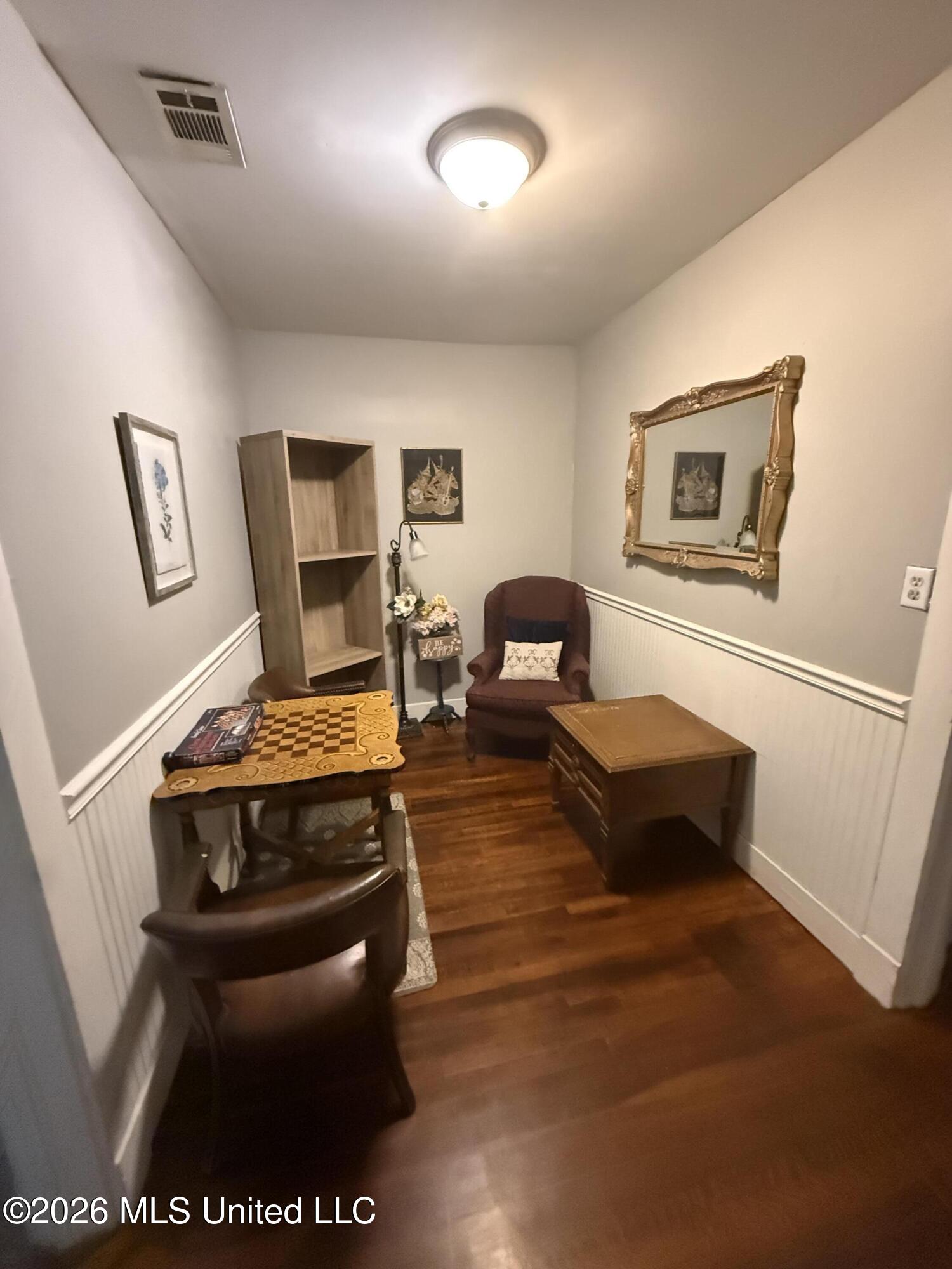 5006 Wood Street Moss Point, MS 39563 - Photo 6 of 11 IMG_6434