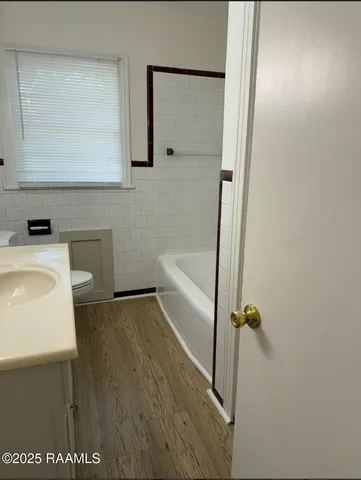 $1,800 | 2418 North University Avenue, Lafayette, LA 70507