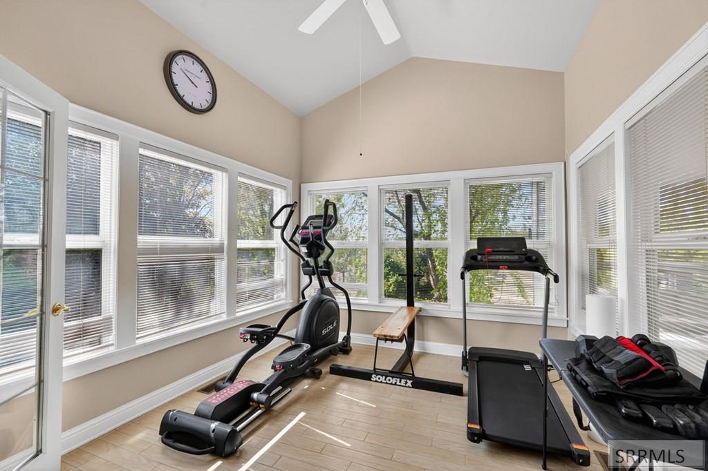 2950 Summit Drive Pocatello, ID 83201 - Photo 15 of 51