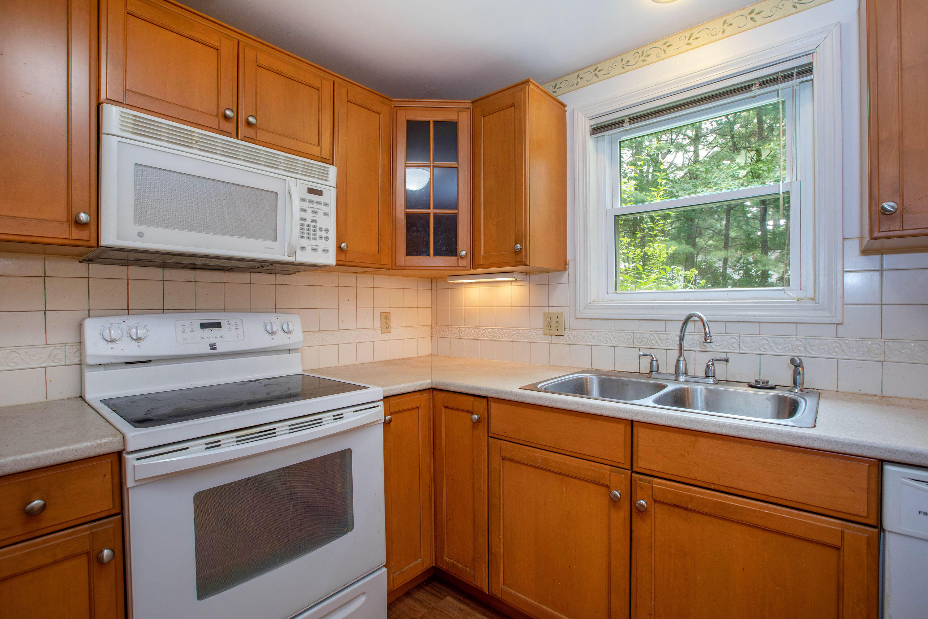 4 Willow Grove Road, Unit 4 Brunswick, ME 04011 - Photo 12 of 43 Willowbrook_Millett_16