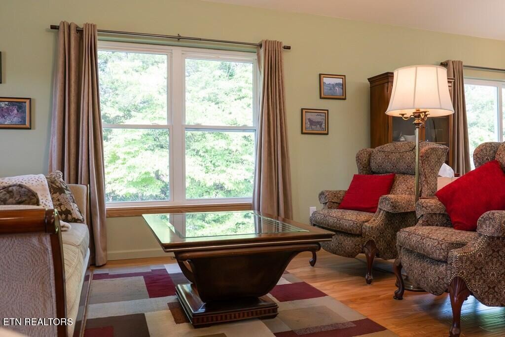 1518 Cummingsville And Sparkman Road Doyle, TN 38559 - Photo 37 of 58 a living room with furniture and a window
